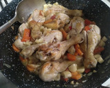 Foto del paso 5 de la receta: Jamoncitos de pollo al chilindrón