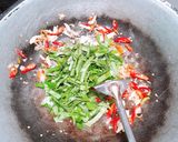 Foto langkah ke 5 dari resep "OSENG-OSENG KULIT BUAH NAGA".