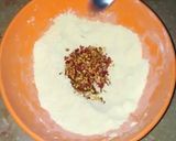A picture of step 1 of Pumpkin raita.