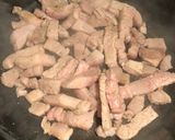 Hình bước làm 2 của món Cà ri Nhật Bản cực đơn giản