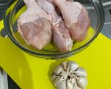 Foto langkah ke 1 dari resep Ayam Goreng Bawang Putih.