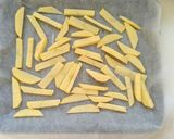 Foto del paso 2 de la receta: Patatas fritas al horno (muy ricas y muy sanas)