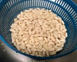 A picture of step 1 of Slow Cooker Stewed White Beans (Crock Pot).