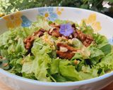 Hình bước làm 2 của món Salad trộn hạt óc chó