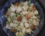 Une image de l'étape 4 de Salade endive sauce roquefort.