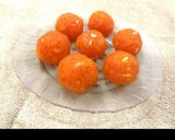 A picture of step 5 of Motichur Laddu.