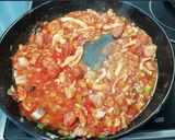 Foto del paso 1 de la receta: Arroz con marisco y chorizo