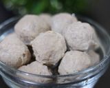 Foto langkah ke 5 dari resep Bakso Sapi Enak & Kenyal.