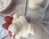 Foto langkah ke 2 dari resep Smoothies Stroberry.