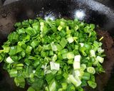 A picture of step 1 of Spring Onion Besan Sabzi.