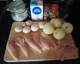 Foto del paso 1 de la receta: Solomillo de pollo en salsa de cebolla