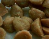 Foto langkah ke 1 dari resep Tumis Udang Bakso siram Saus Pedas.