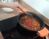 Foto del paso 3 de la receta: Arroz con butifarra y habas