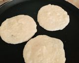 A picture of step 5 of Poha Uttapam.