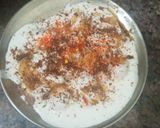 A picture of step 4 of Dahi Bhalla.