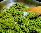 A picture of step 6 of Pea Samosas.