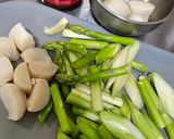A picture of step 1 of XO Sauce Asparagus with Shrimp and Scallops.