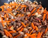 Foto del paso 4 de la receta: Wok de carne, verduras y fideos