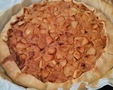 Une image de l'étape 17 de Tarte aux pommes caramélisé à la crème, coulis de caramel maison.