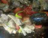A picture of step 6 of Namkeen mutton karia.
