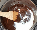 Foto del paso 4 de la receta: Baño de chocolate
