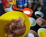 A picture of step 1 of Chicken schezwan.