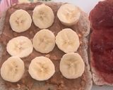 A picture of step 3 of Summer Picnic Sandwich.