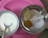 A picture of step 1 of Bhindi do pyaza.