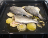 Foto del paso 7 de la receta: Dorada al horno con puré de patatas