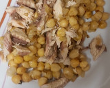 Foto del paso 2 de la receta: Garbanzos con cebolla y caballa