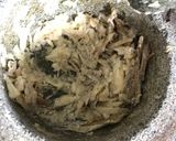 Gambar langkah 1 resipi Bendi goreng pecah telur.