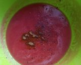 A picture of step 2 of Apple and Watermelon Juice.