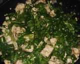 Foto del paso 3 de la receta: Lasaña de pollo espinaca a la crema 👩‍🍳🧀🍷