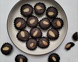 Foto langkah ke 9 dari resep Brownies Mini Keju Kering.