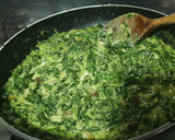 Foto del paso 5 de la receta: Tagliatella con Espinacas, pasas, piñones y mozzarella