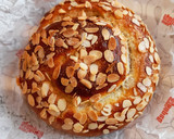 Foto del paso 10 de la receta: Coca espiral de canela y cardamomo con almendras