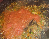 Foto del paso 5 de la receta: Arroz con camagroc, secreto, alcachofas..