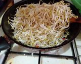 Foto langkah ke 4 dari resep 23.1~ Tumis Toge (+ ikan asin bulu ayam).