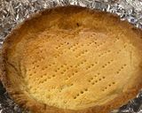 A picture of step 9 of Glazed strawberry custard tart 🍓.