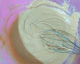 Foto del paso 4 de la receta: Bizcocho de yogur de frutos rojos, canela, Nesquik y limón
