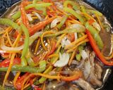 Foto del paso 10 de la receta: Ternera con verduras y salsa de soja