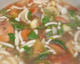 Gambar langkah 4 resipi Kuetiau Tomyam Seafood.