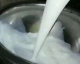 A picture of step 1 of Sewai kheer.