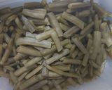 A picture of step 2 of Ganvaar Phali in Garlic.