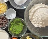 A picture of step 1 of Matcha Scone.