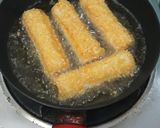 Foto langkah ke 5 dari resep Roti Goreng Sosis.