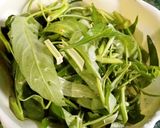 Foto langkah ke 1 dari resep Tumis Tauge Kangkung.