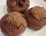 Csokis, aszalt gyümölcsös muffin recept fázis 4 fotója
