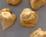 Foto langkah ke 2 dari resep Roti Manis Labu Kuning (Isi Selai Anggur).
