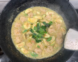A picture of step 6 of Green Curry with Pork Balls.